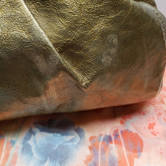 PRICE FIRM Coach patent leather gold color bag. - Picture 7 of 14